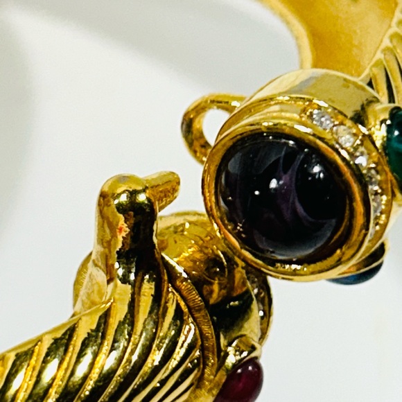 GIVENCHY Vintage Cabochon Goldtone Statement Necklace - Picture 7 of 11